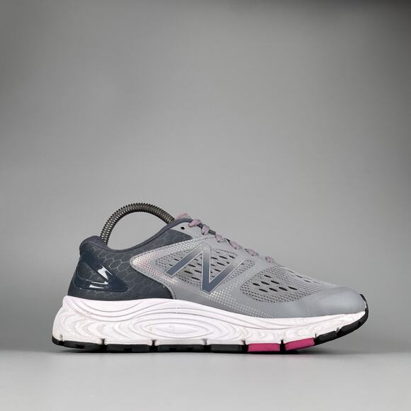 New Balance 840 V4 Women’s 7.5 2E Gray Purple Running Shoes Athletic Sneaker GUC - Picture 5 of 9